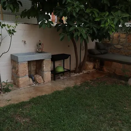 Nyaraló The Tiny Dependance